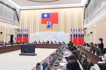 2025年12月24日行政院長卓榮泰主持行政院性別平等會第34次委員會議 _2_.jpg